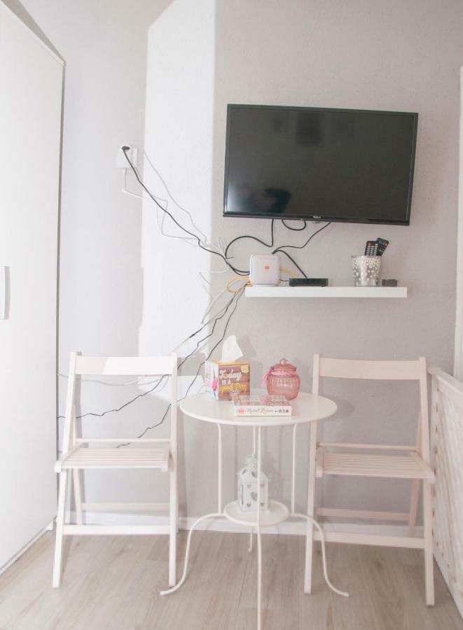 Bistrik Rose Appartamento *